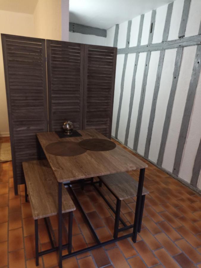 Le Logis Du Clocher Troyes Exterior photo